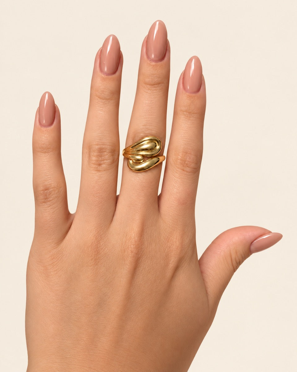 10K Gold Sculptural Swirl Ring- Size 7